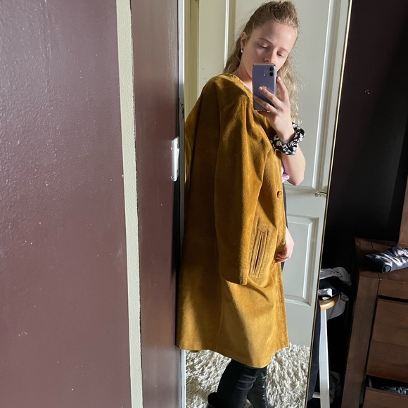 Suede coat - Picture 11 of 12